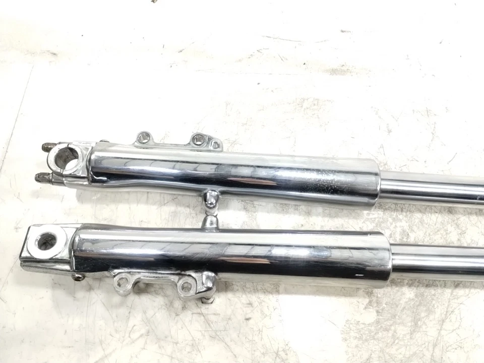 Harley-Caballe Street Glide 2007 horquilla delantera suspensión horquillas rectas cromadas Foto 2 de 4