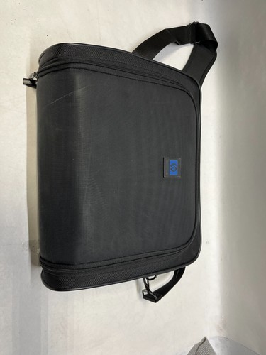 HP Deskjet 450 Mobile Printer with OEM Accessories - Picture 3 of 3