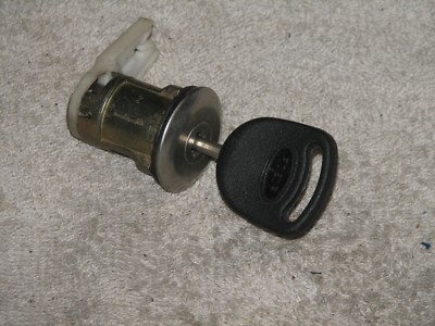 *FORD EB / EL FALCON SEDAN BOOT LOCK PLUS 1 KEY | eBay Australia