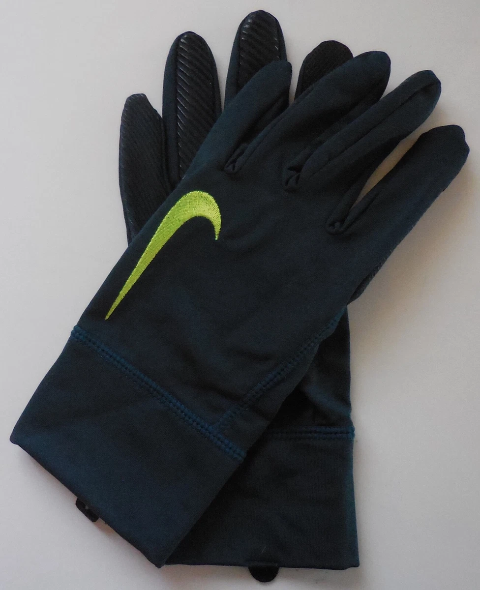 Green nike deals gloves