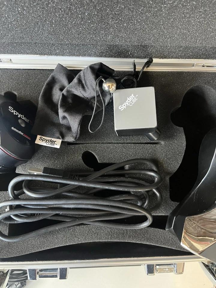 Kit de estudio de impresión Datacolor Spyder5 con espectrocolorímetro de impresión Spyder Foto 4 de 4