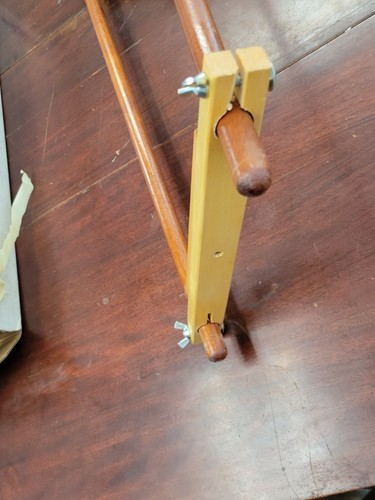 Vintage Sit On Needlework Frame - Afbeelding 6 van 10
