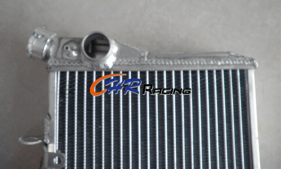 Radiador de aluminio + ventilador para Honda CBR1100XX 1997-2000 Blackbird inyección de combustible Foto 4 de 4