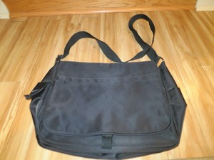 2 person bean bolsa couch