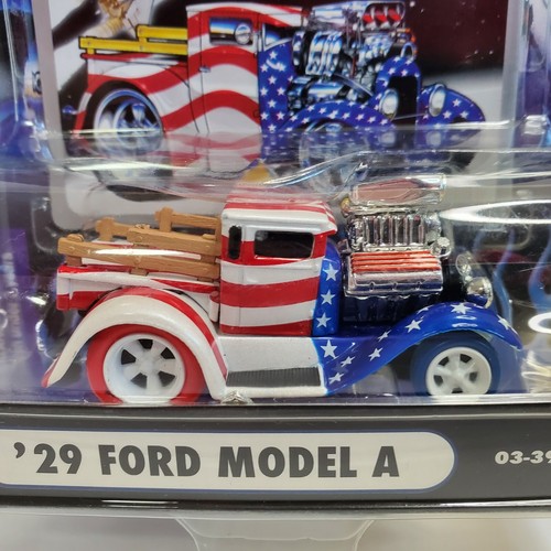 Rare Muscle Machines Stars & Stripes 29 Ford Model A Truck Chase Red White Blue - Picture 3 of 3