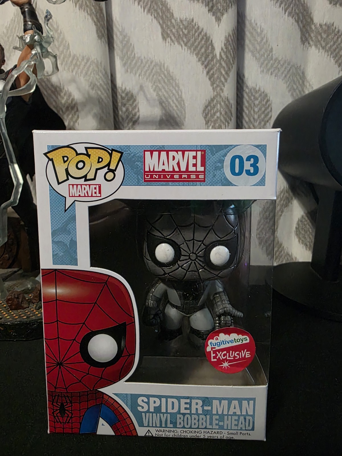 Funko Pop! Marvel Spider-Man (Black & White) Fugitive Toys Excl.#03 W/ Hard Case