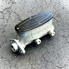Wilwood Aluminum Tandem Brake Master Cylinder Oval Reservoir Used Wilwood Aluminum Tandem Brake Master Cylinder Oval Reservoir Used