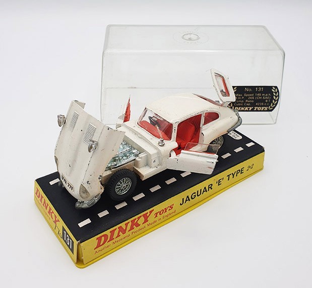 Dinky 131, Jaguar E-Type 2+2 - Free Price Guide & Review