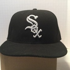 MLB Chicago White Sox 59FIFTY Fitted New Era Hat Cap Black White 6 7/8”