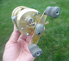 ** SHIMANO CALCUTTA 400 Fishing Reel ** JAPAN. **