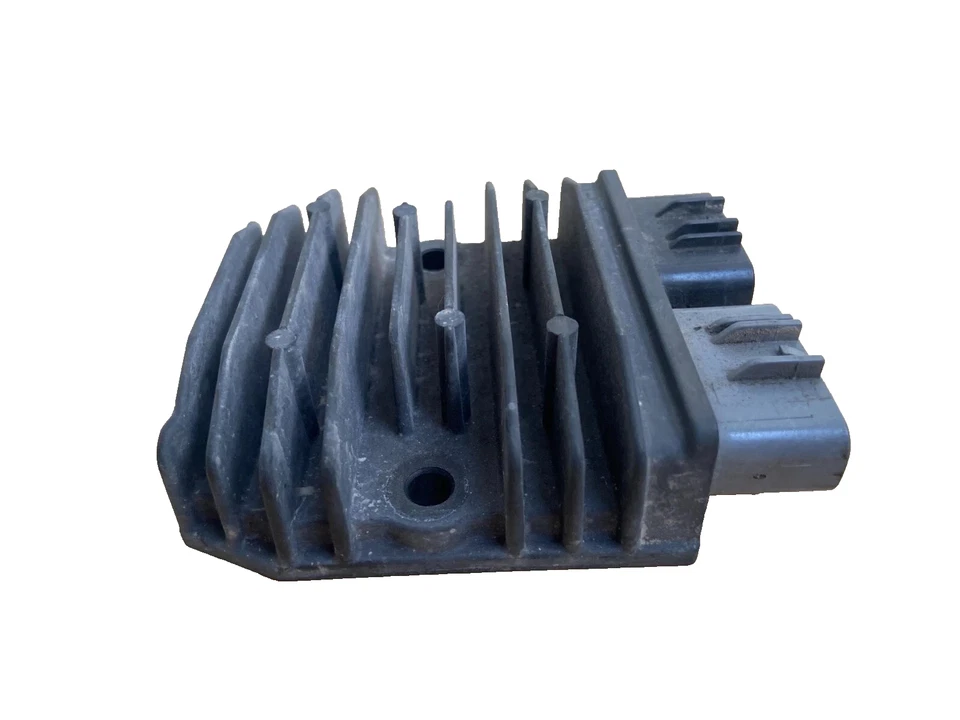 ✅Yamaha XVS 1300 C 1.3 Petrol 2015 Voltage Regulator Rectifier SH821AA Warranty - Image 1 of 4
