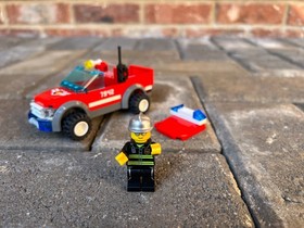 Lego City Off Road Fire Rescue (7942) Complete Set with Instructions