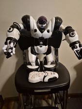 WowWee ROBOSAPIEN Black White 13" Robot without Remote Model 8081