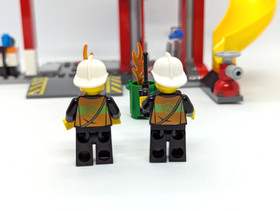 Lego 10671 City Juniors Fire Emergency 100% Complete with Instructions