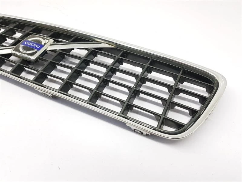 MK2 2004-2012 PRE FL Volvo S40 parrilla delantera Foto 2 de 4