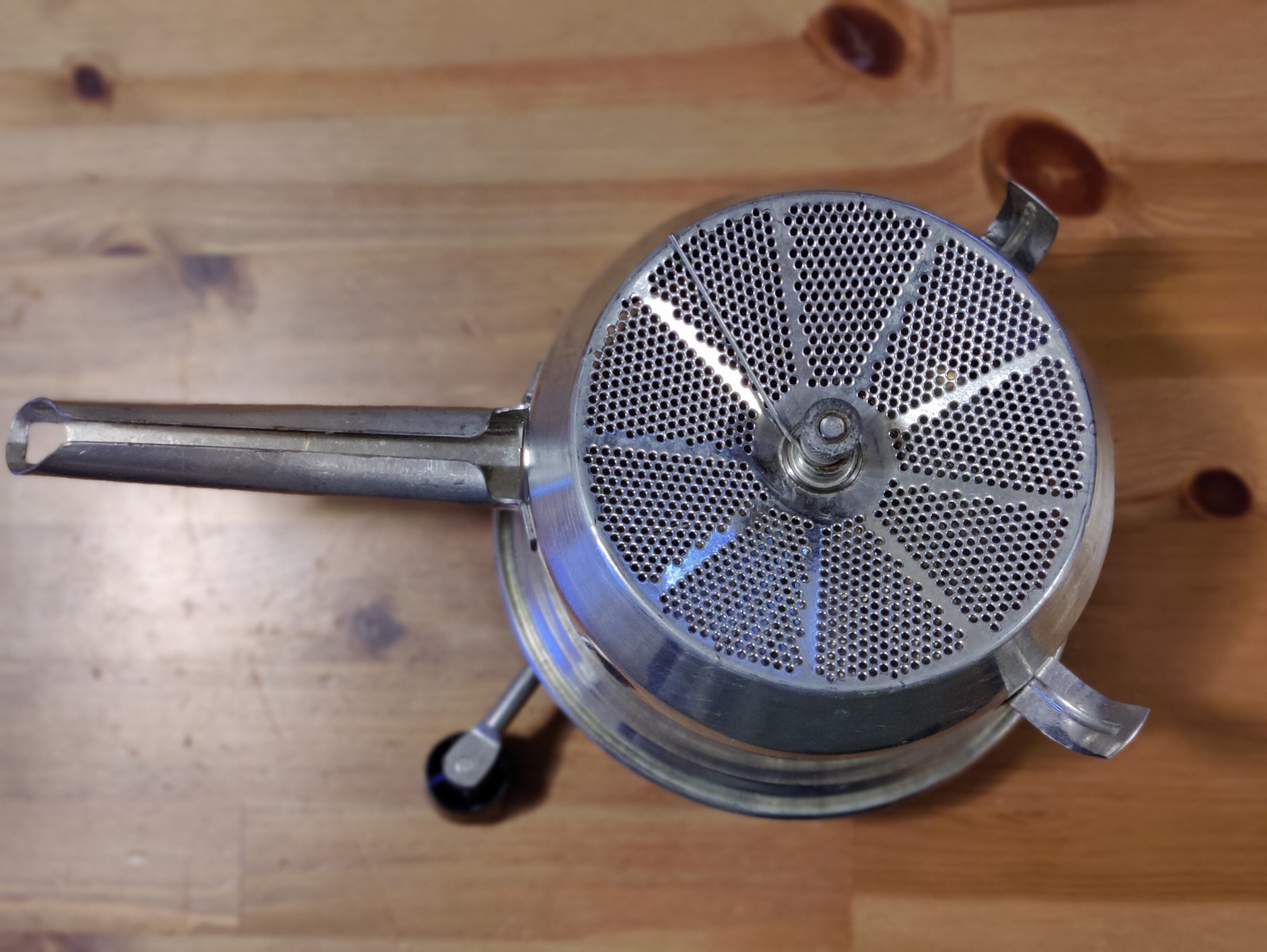 Vintage Foley Food Mill No 101 Stainless Steel 2 QT Masher Ricer Strainer