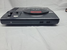 SEGA GENESIS MODEL 1601 16 BIT GAME CONSOLE BUNDLE + CONTROLLER CABLES & 8 GAMES