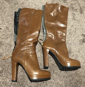 bcbg leather boots
