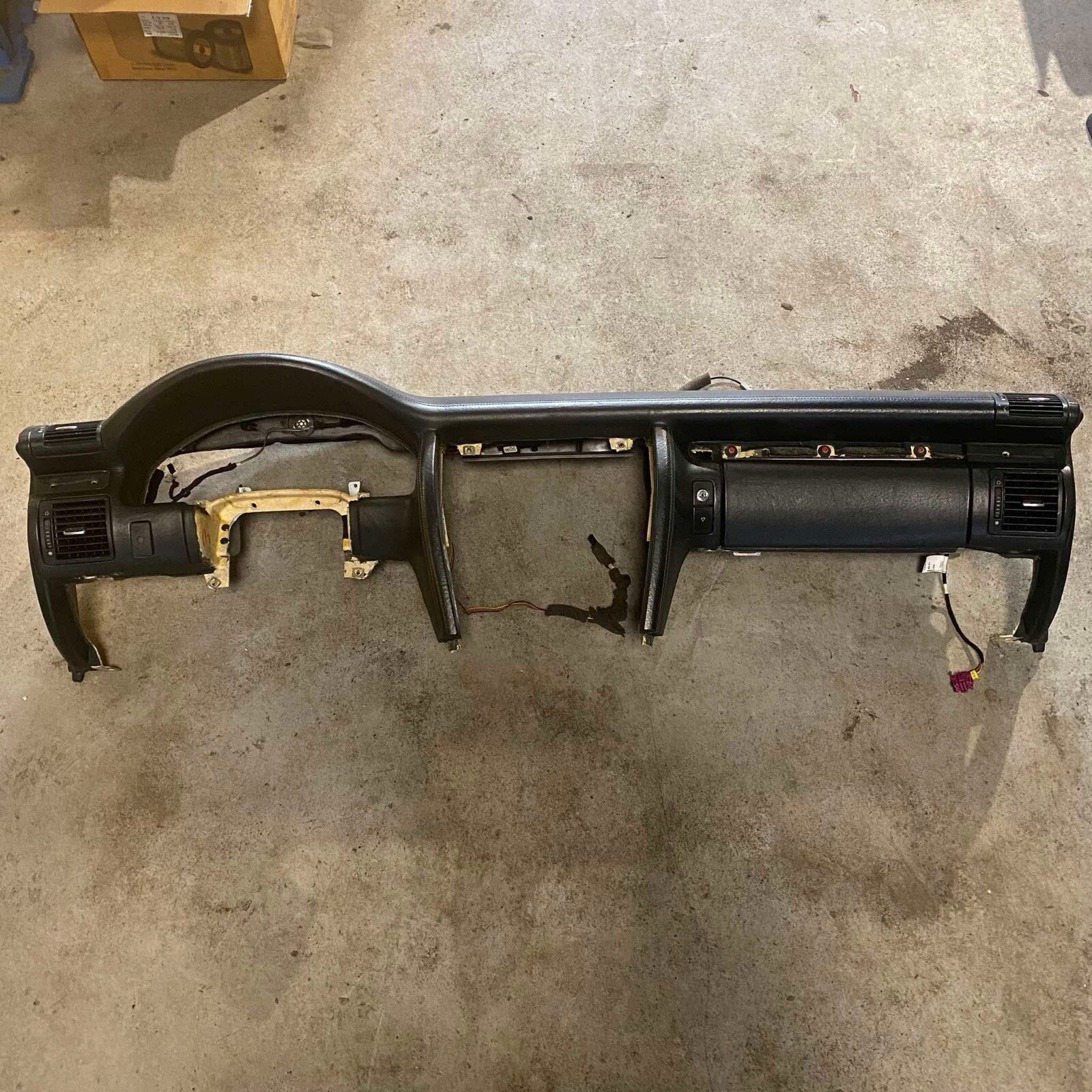 Audi A8 S8 D2 Quattro Interior Dashboard Leather Stitched Dark Green SUPER RARE