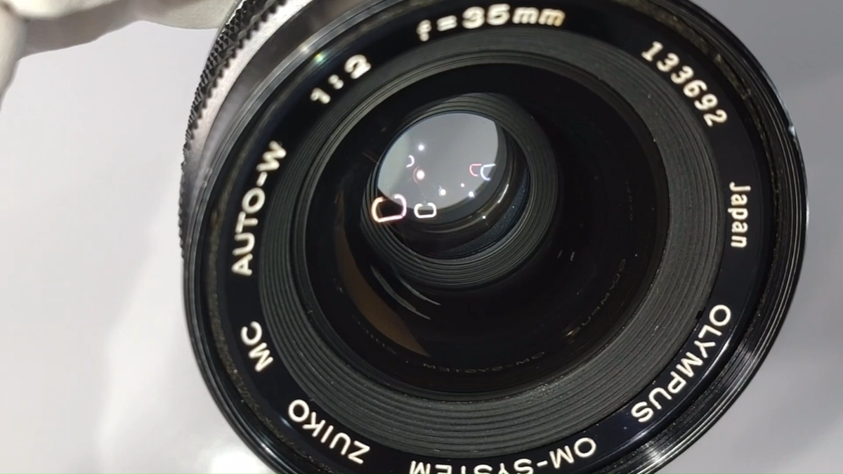 OLYMPUS OM SYSTEM ZUIKO Auto-W 35mm F2 Wide Angle from Japan