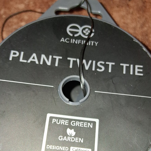 AC Infinity Twist Tie Black 100m?  Plastic Coated  for Vine Plants