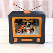 Target Hyde EEK Animated Halloween TV Pumpkin Park Ghost Music Light Up