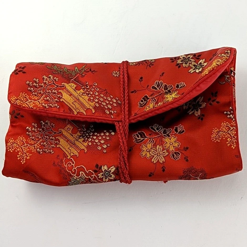 复古亚洲缎面刺绣珠宝袋钱包化妆旅行红色金色缎面 — 第 2/4 张图片
