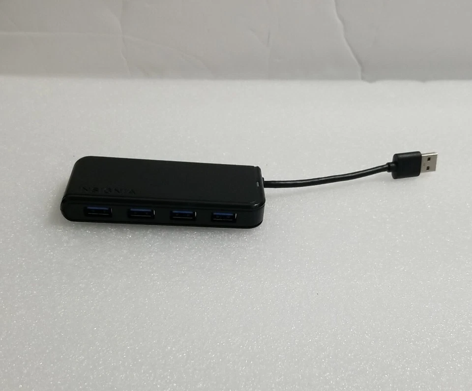 Insignia NS-PCH6430 4-Port USB 3.0 Travel Hub - Black - Image 2 of 4