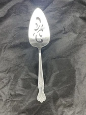 VTG WM Rogers Mfg. Co Extra Plate Original Rogers 8 1/2” Cake/Pie Server