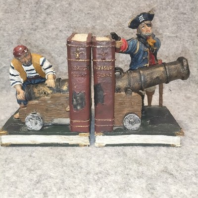 Vintage Retro Schatzinsel Buchstützen Pirat und Matrose Top Zustand 