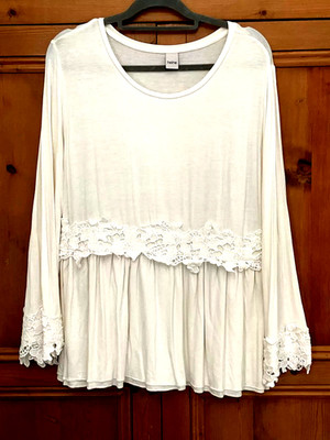 Heine Size 16 fit 18 Cream Jersey Double Layer Crochet Lace Trim Long Sleeve TOP