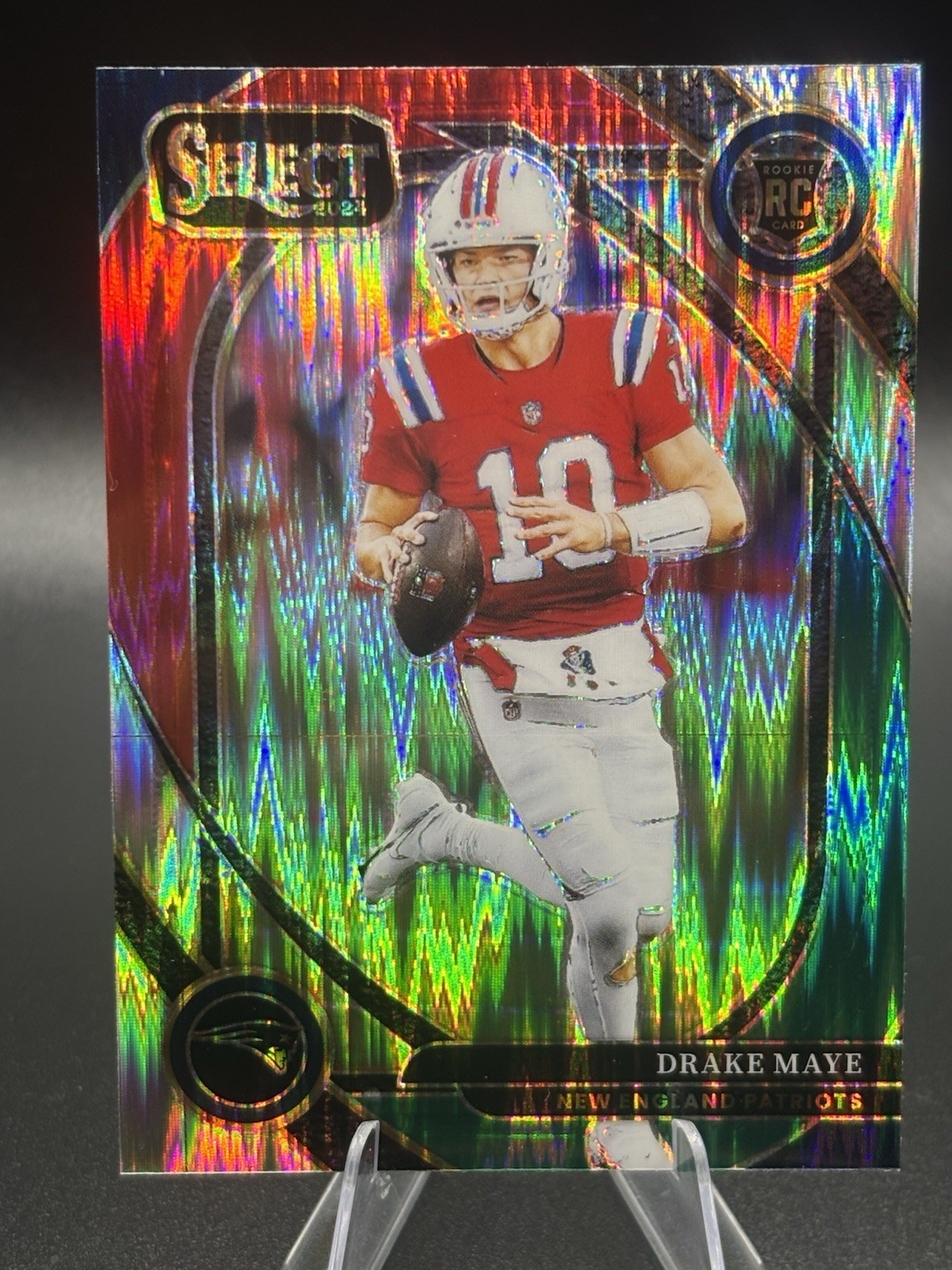 2024 Panini Select Drake Maye #218 RED/Green Club Level, Shock Prizm