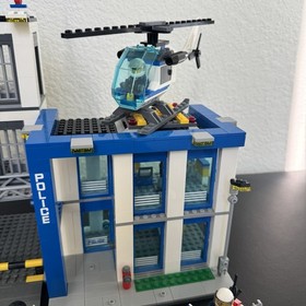 Lego 60047 City: Police Station (99.9% Complete)