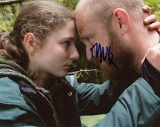 Thomasin McKenzie "Leave No Trace" AUTOGRAPH Signed 8x10 Photo D ACOA