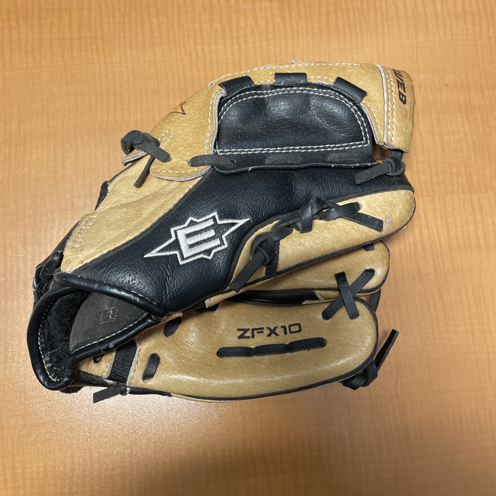 Leather (flex Zfx10-10&rdquo;) Youth Right Hand Thrower
