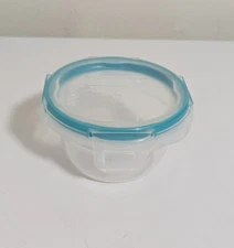 Snapware Plastic Food Container 1.2 Cup (Round)