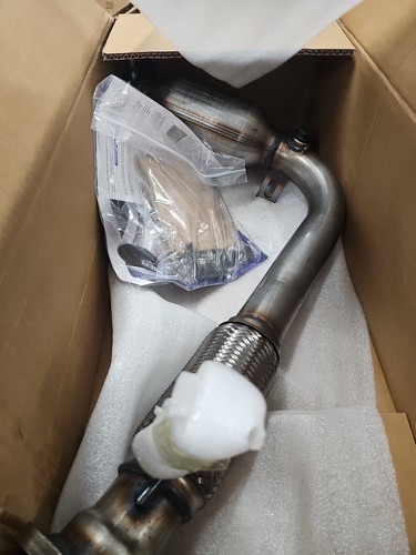 Catalytic Converter For 2010-2015 Chevrolet Equinox Captiva & Terrain 2.4L(MS46 - Picture 9 of 10