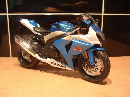 1:12 SUZUKI GSXR1000 GSXR 1000 GSX-R MODEL SUPERB QUALITY SUPERBIKE BLUE WHITE