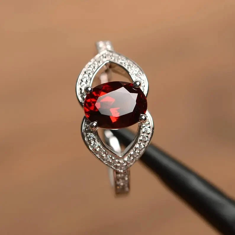 1.50Ct Oval Lab-Created Garnet Solitaire Engagement Ring 14K White Gold Plated - Image 2 of 4