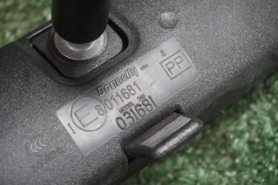 2017 2018 2019 NISSAN KICKS INTERIOR Rear View Mirror OEM E8011681 - Imagem 4 de 4