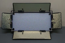 iKan ID508-v2 Bi-color LED Field/Studio Light          1K