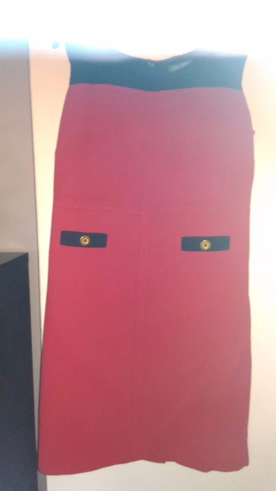 Magnifique robe Marks and Spencer rouge et noire, T44 - Photo 1/4