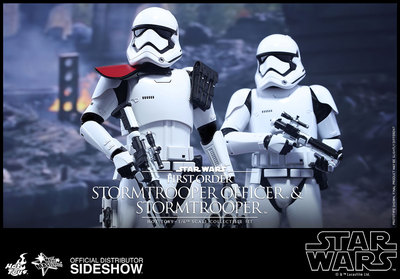 1/6 Star Wars First Order Stormtrooper and Officer Hot Toys