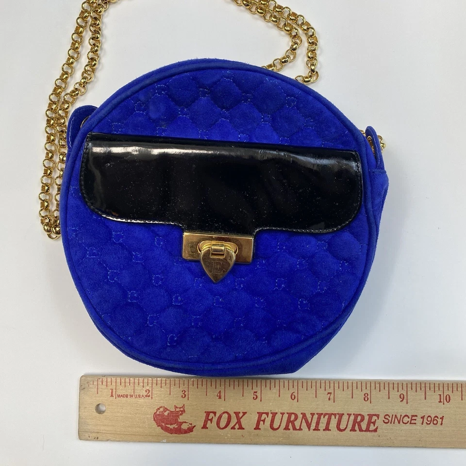 Bolso de hombro vintage ESCADA púrpura cosido corazones gamuza redondo años 90’s Foto 4 de 4