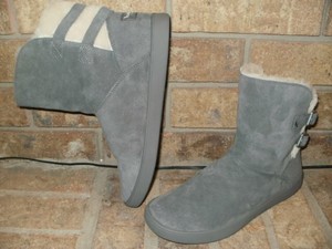 gray koolaburra boots