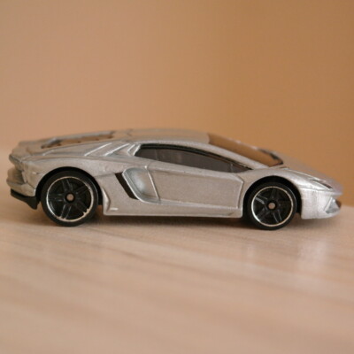 2012 LAMBORGHINI AVENTADOR LP 700-4 HOT WHEELS DIECAST CAR TOY | eBay