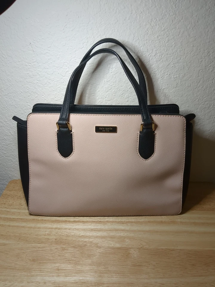 Женская кожаная сумочка Kate Spade розовая и черная в отличном состоянии! - Изображение 2 из 4