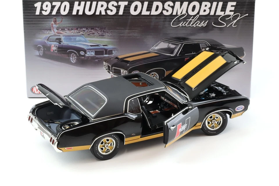 1:18 ACME 1970 OLDSMOBILE CUTLASS SX COUPE HURST EDITION Nero/Oro - Immagine 4 di 4