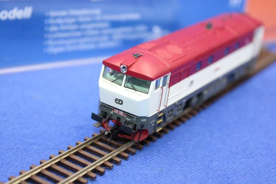 Kuehn 33412A Spur TT CD Diesellok T 749 130-1 Lichtwechsel/s.guter Zustand/OVP - Bild 4 von 4