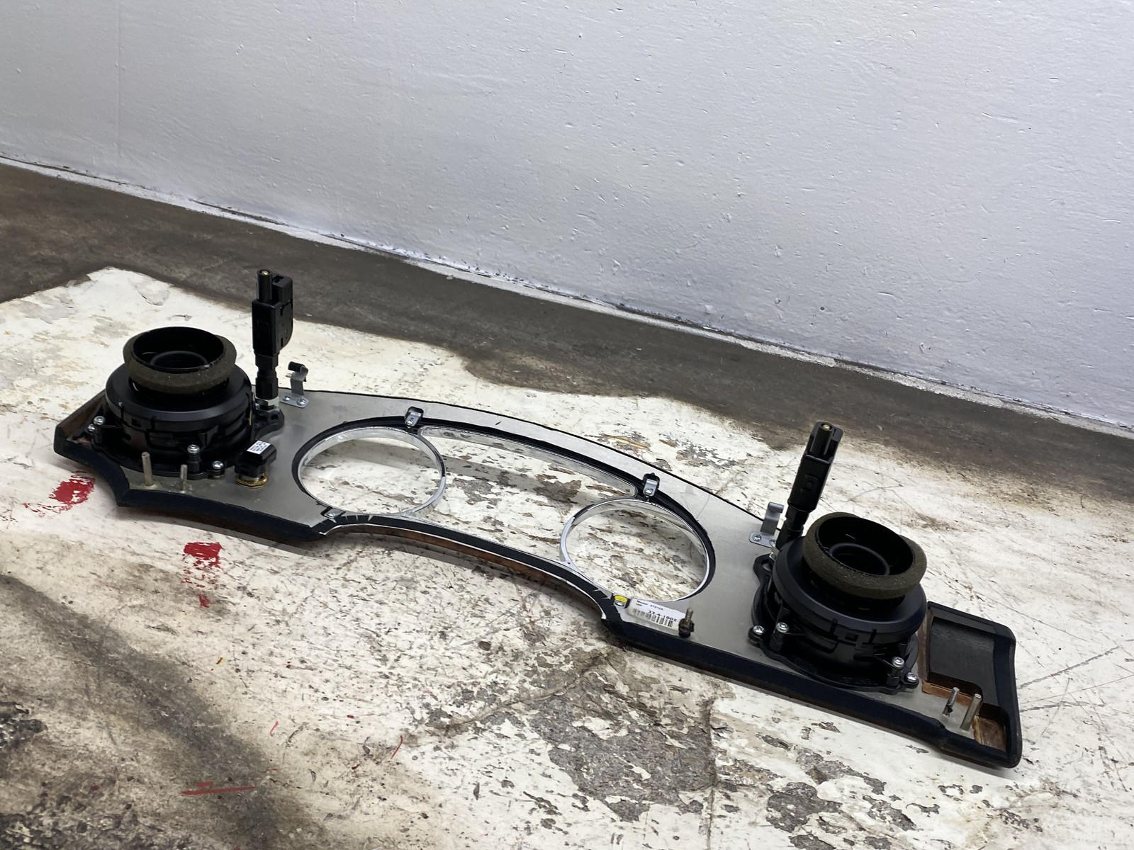 2010-2020 BENTLEY MULSANNE FRONT DASH SPEEDOMETER CLUSTER TRIM PANEL W/ VENTS